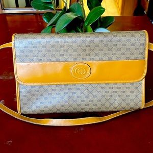 Vintage Gucci Mono shoulder Bag